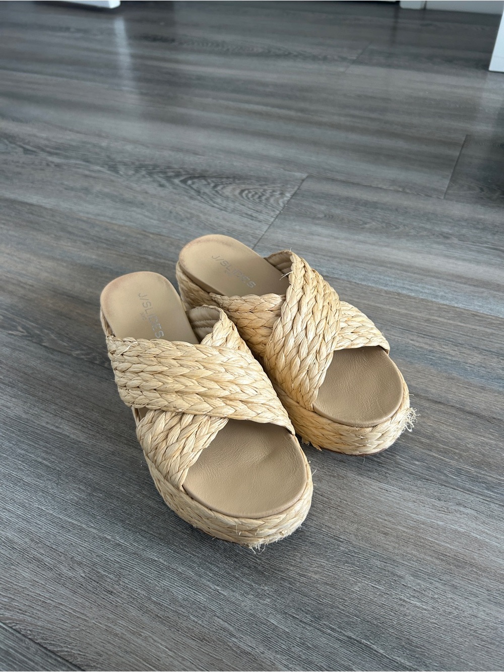 J/Slides Quiver Wedge Sandals